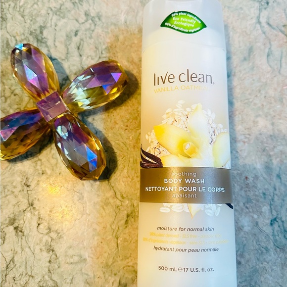 Live Clean Vanilla Oatmeal Soothing Body Wash 17 oz Eco Friendly - Picture 1 of 2